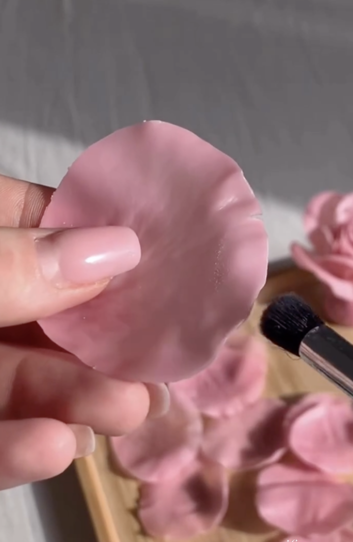 Éclosion Rosée — Bougie Rose - Image 3